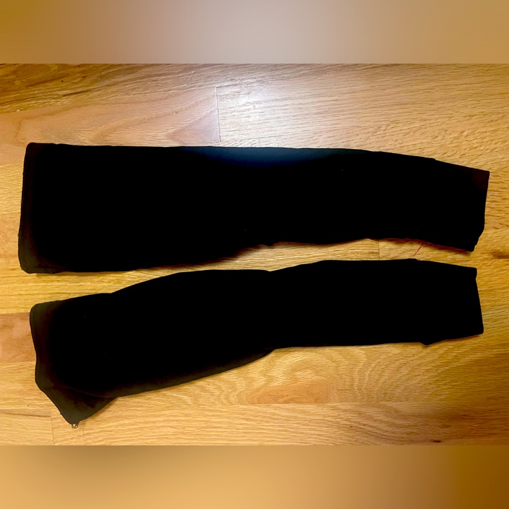 Black Arm warmers for cyclists or other outdoor enthusiasts. 18 1/2” long